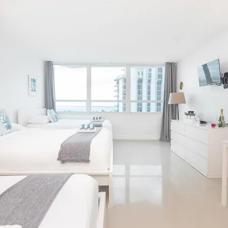 Girasole Rentals Suites Miami Beach Esterno foto