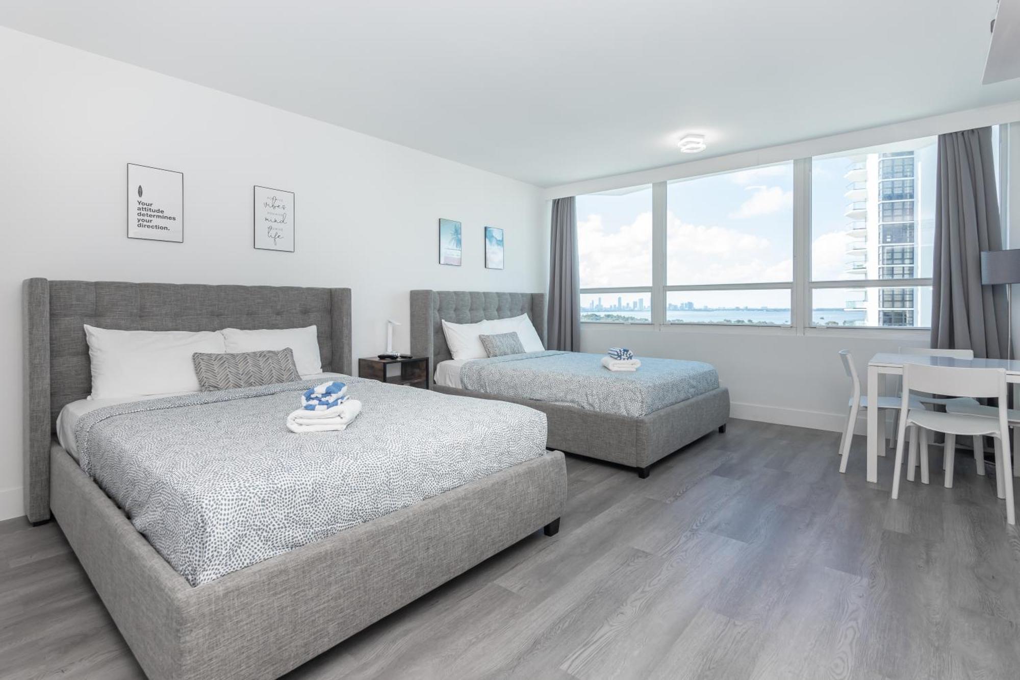 Girasole Design Suites. Appart hôtel *