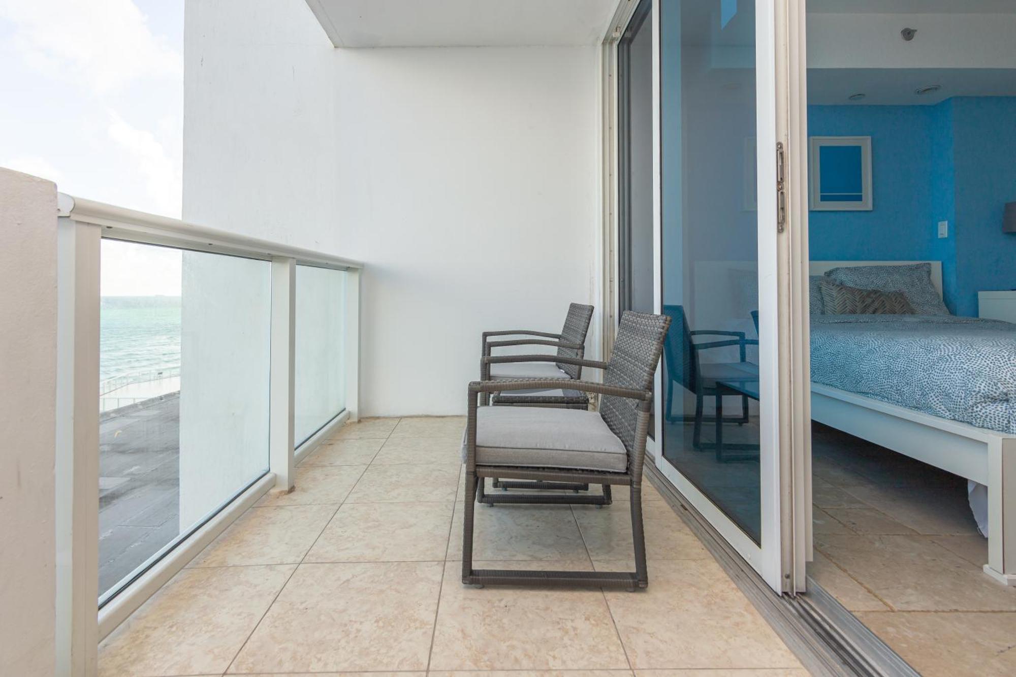 Girasole Design Suites. *